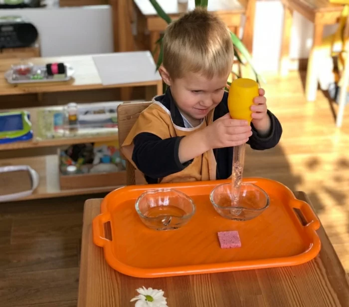 Свет ребенка Montessori