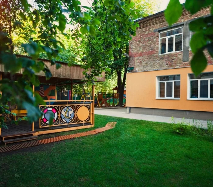 Montessori New Age School (Школа Монтессори Новой Эпохи)