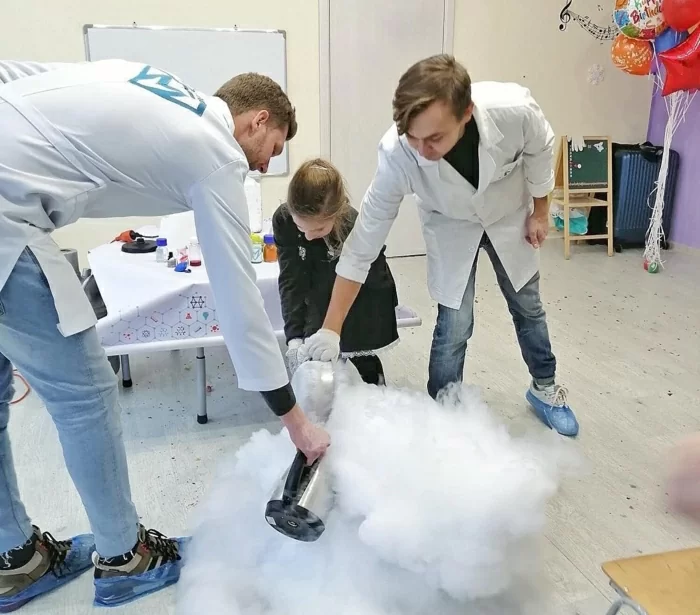 Всезнайко на Оболони